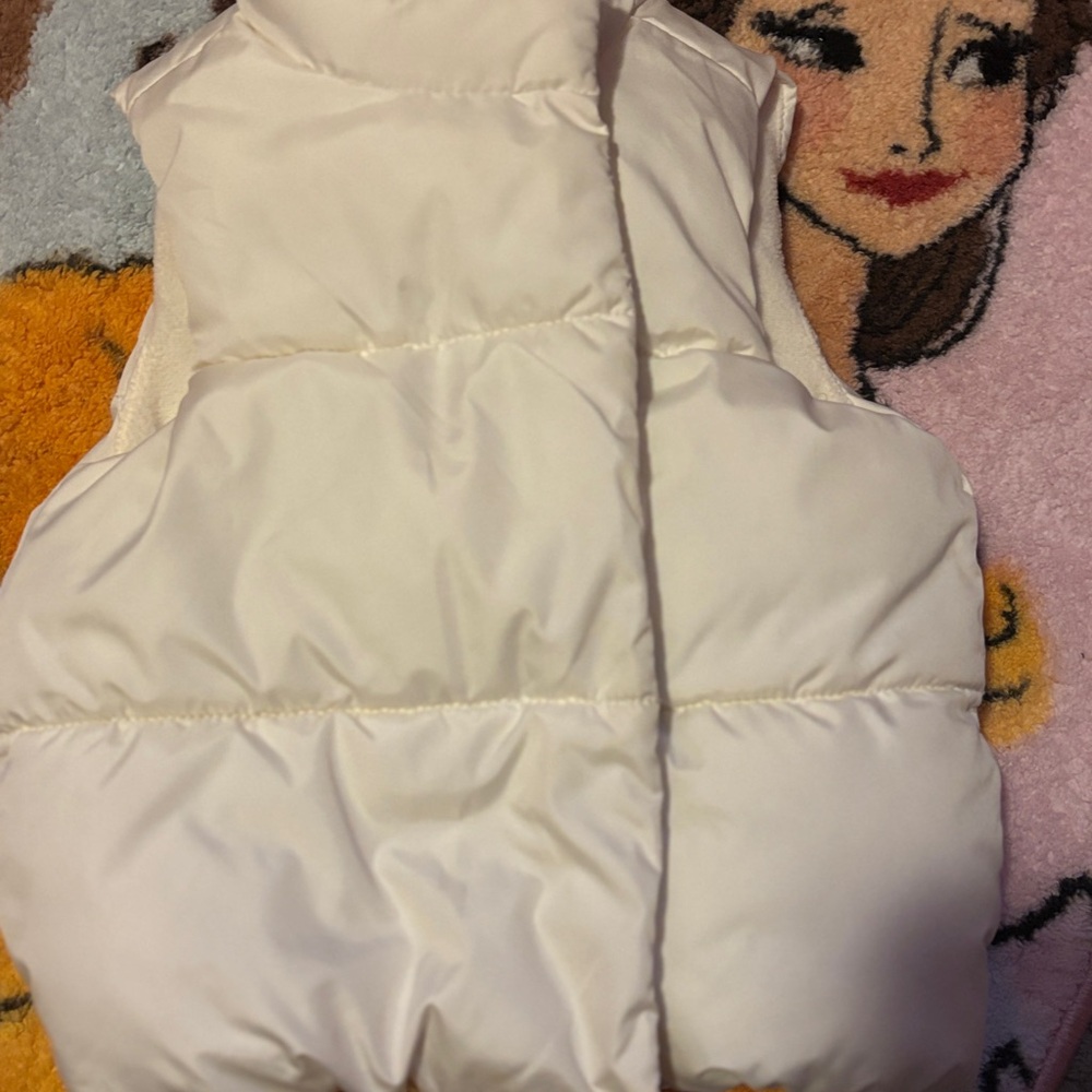 Old Navy White Puffer Vest